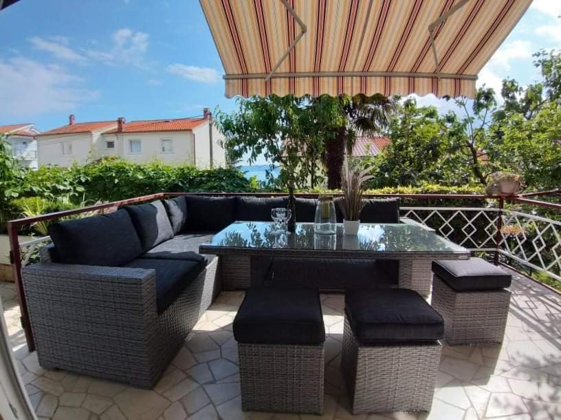Apartments Adriatic Riviera קריקווניצה מראה חיצוני תמונה