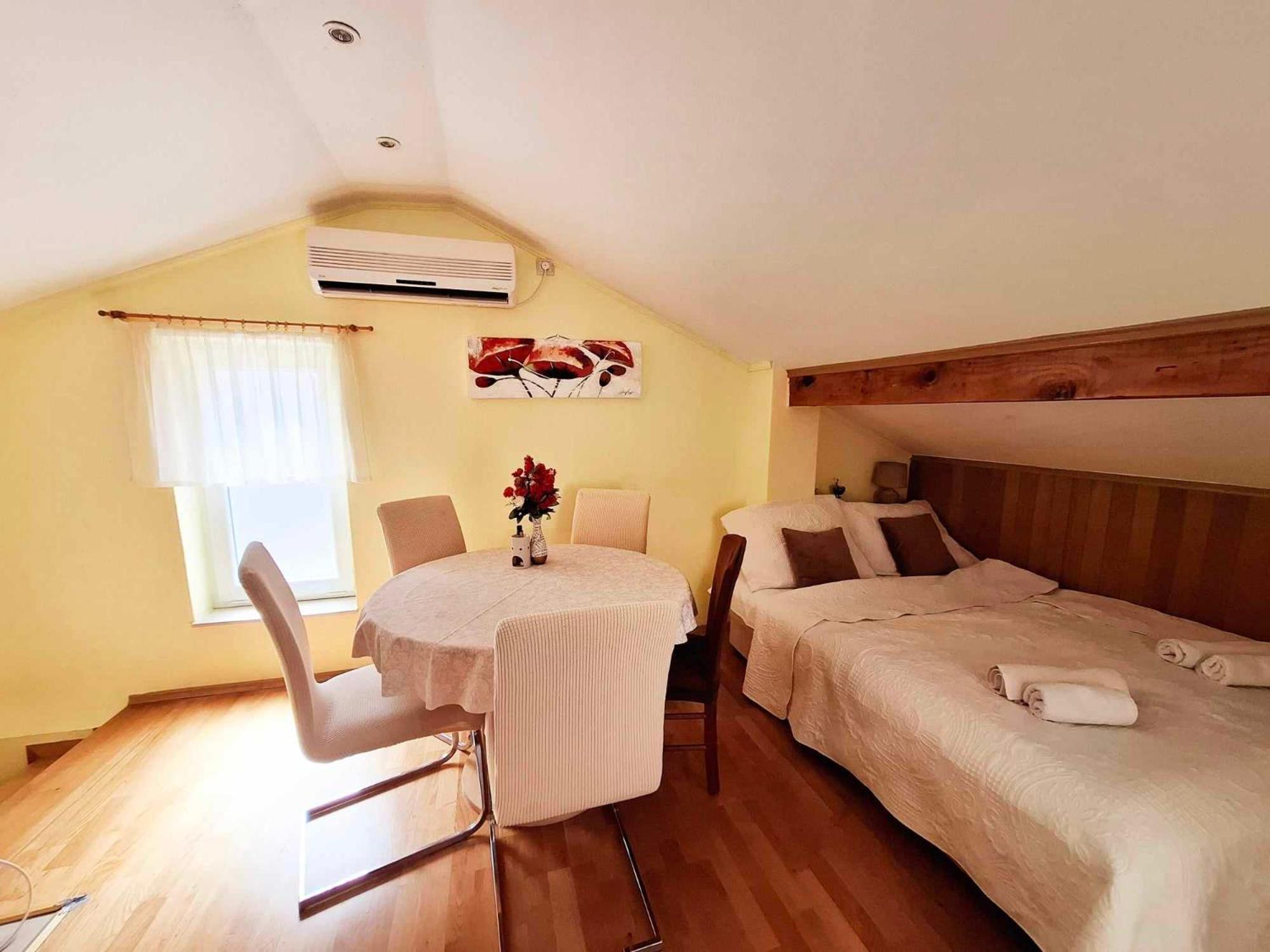 Apartments Adriatic Riviera קריקווניצה מראה חיצוני תמונה